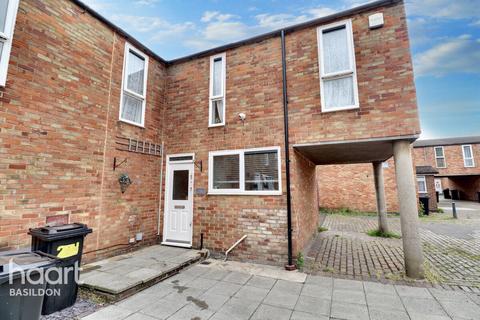 3 bedroom end of terrace house for sale, Elizabeth Way, Basildon