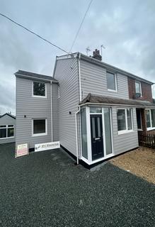 3 bedroom semi-detached house to rent, Maldon Road, Tiptree, Essex