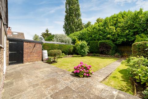 8 Elm Drive, Garsington, Oxford, OX44 9AG