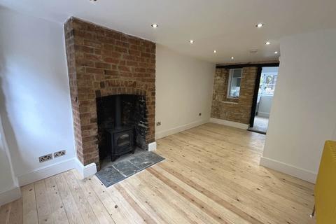 3 bedroom terraced house to rent, Rock Hill, Chipping Norton