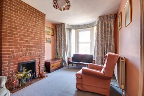 2 bedroom terraced house for sale, Middle Road, Lymington, SO41