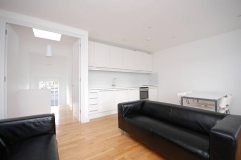 2 bedroom maisonette to rent, Shakespeare Road, Herne Hill, London, SE24