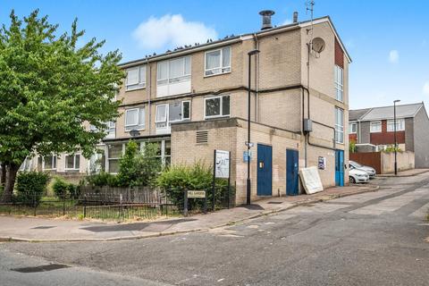 2 bedroom flat for sale, Mill Gardens, Sydenham