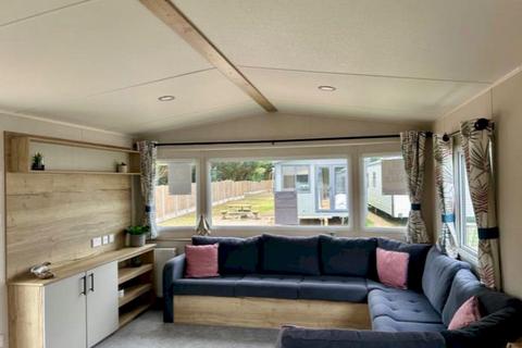 2 bedroom static caravan for sale, Birchington Vale Holiday Park, , Shottendane Road CT7