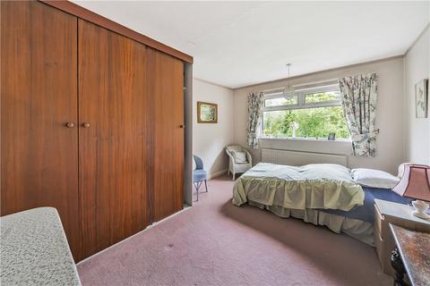 83d Foxgrove Road, Beckenham, BR3 5DA