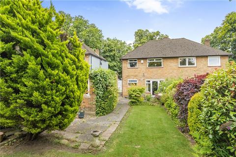 83d Foxgrove Road, Beckenham, BR3 5DA