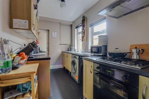 2 bedroom terraced house for sale, Danvers Road, Leicester