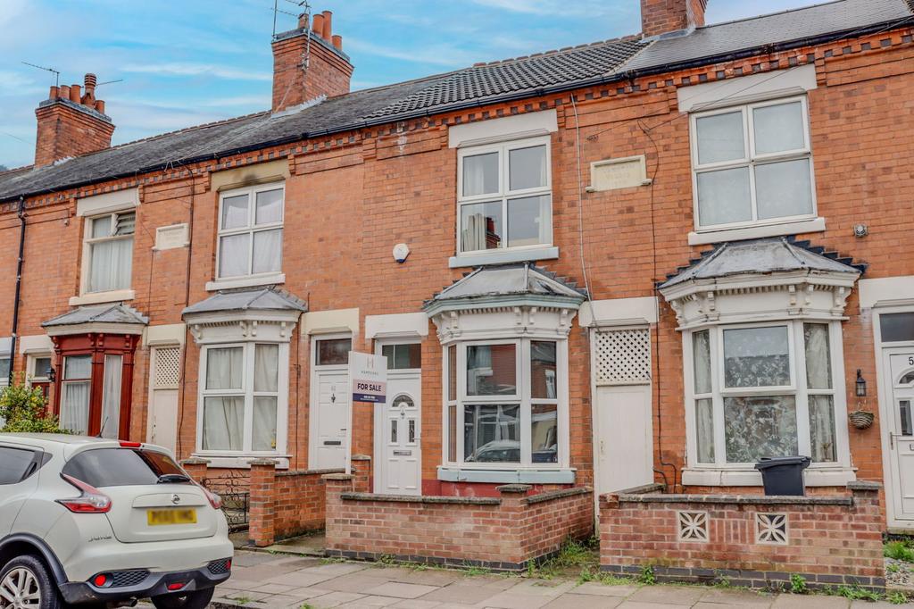 Danvers Road, Leicester 2 bed terraced house for sale £190,000