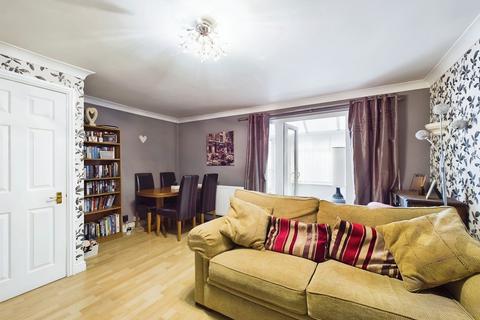 3 bedroom end of terrace house for sale, Stokesay Court, Longthorpe, Peterborough, PE3