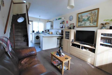 1 bedroom house to rent, St Peters Close, Swanscombe, Kent