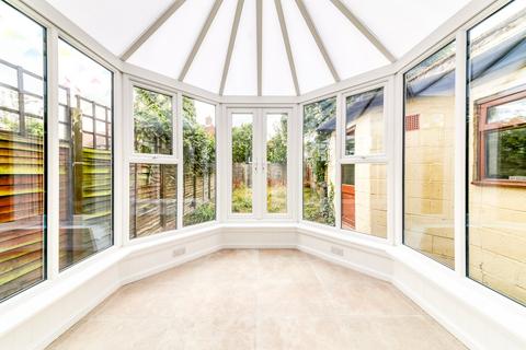 319 Commonside East, Mitcham, CR4 1HE