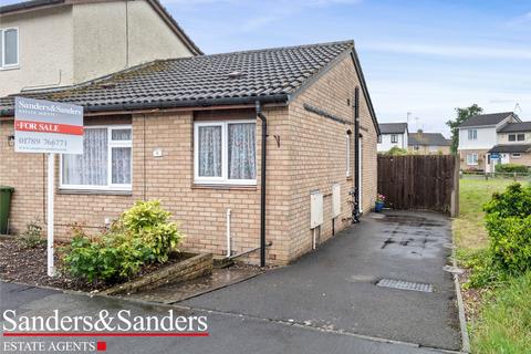 2 bedroom semi-detached bungalow for sale, Smiths Way, Alcester, B49
