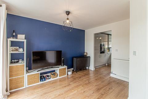 122 Highfields, Tonyrefail, Porth, CF39 8GA