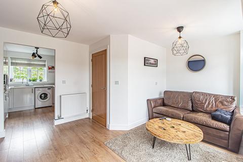 122 Highfields, Tonyrefail, Porth, CF39 8GA