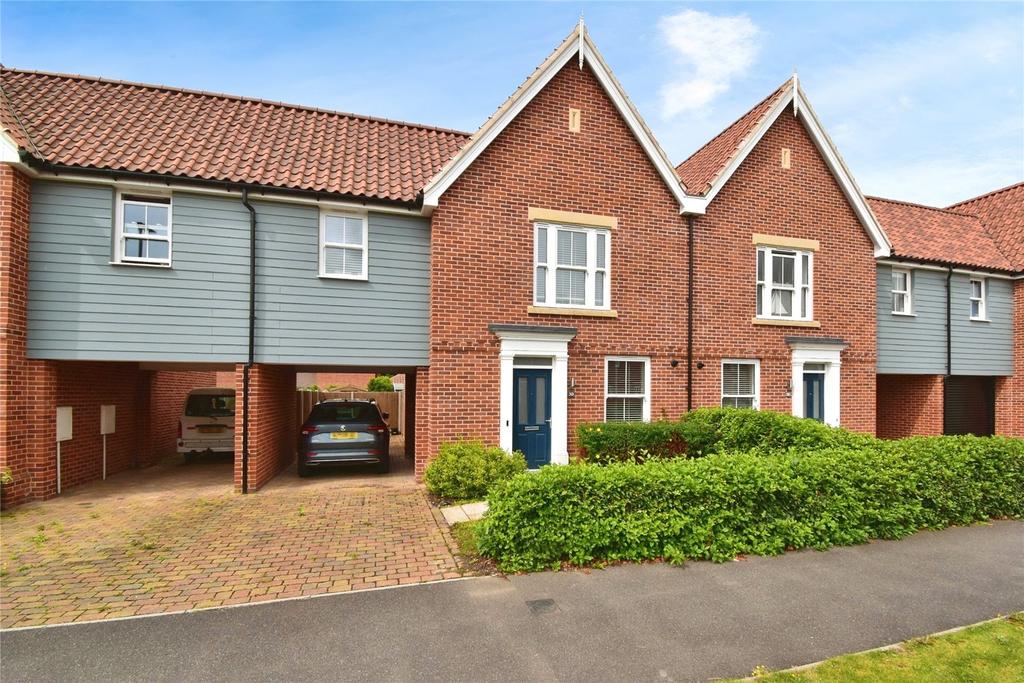 The Avenue, Lawford, Manningtree... 3 bed terraced house to rent £