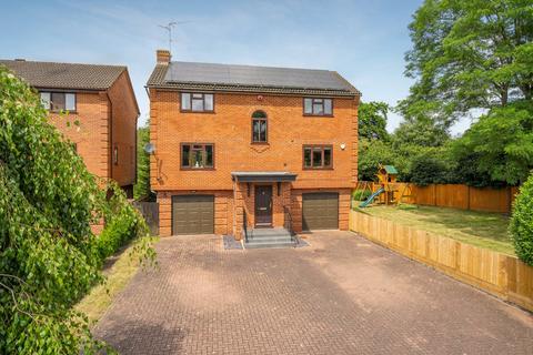 4 bedroom detached house for sale, Clappers Meadow, Maidenhead, Berkshire, SL6