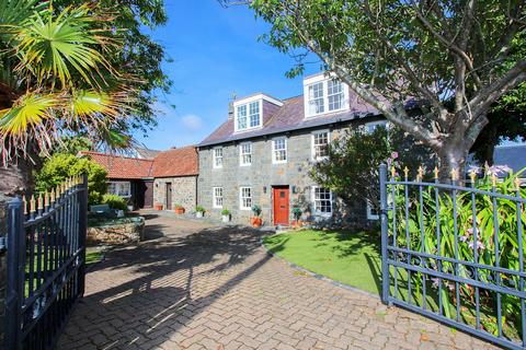 5 bedroom property for sale, La Rue Du Hamel, St Saviour's, Guernsey, GY7