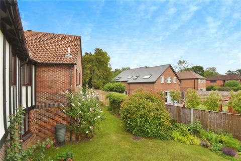 1 bedroom apartment for sale, Kingsmead, Lower Common Road, West Wellow, Romsey