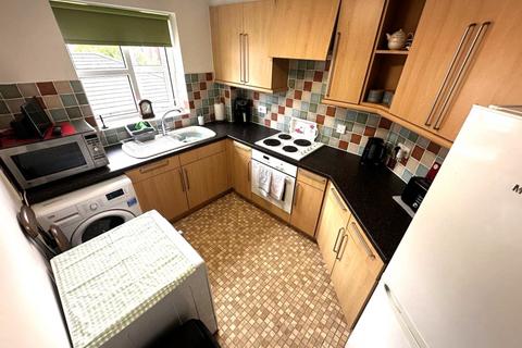 2 bedroom flat for sale, Kingfisher Court Preston PR1 8UG