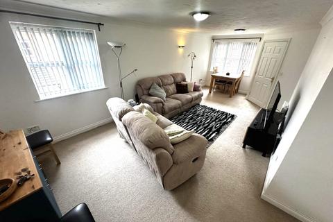 2 bedroom flat for sale, Kingfisher Court Preston PR1 8UG