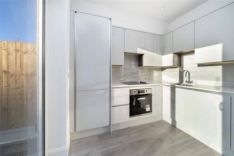 2 bedroom end of terrace house for sale, Bullsmoor Gardens, Waltham Cross, Greater London, EN8