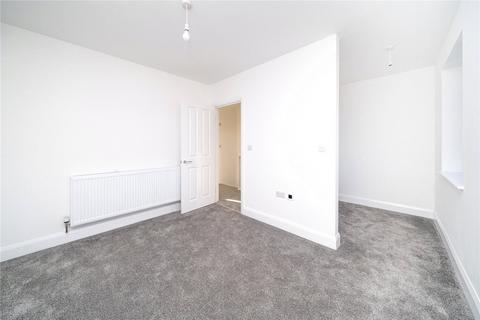 2 bedroom end of terrace house for sale, Bullsmoor Gardens, Waltham Cross, Greater London, EN8