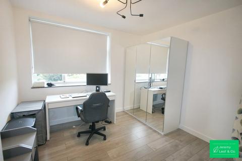 2 bedroom flat for sale, Nether Street, London, N3