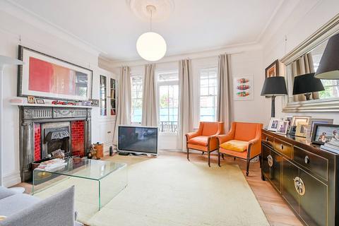 4 bedroom flat for sale, Chiswick High Road, Chiswick, London, W4