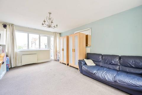 16 Admiral Place, London, SE16 5NY