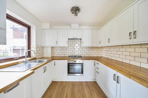 2 bedroom flat for sale, Gunnersbury Lane, Acton