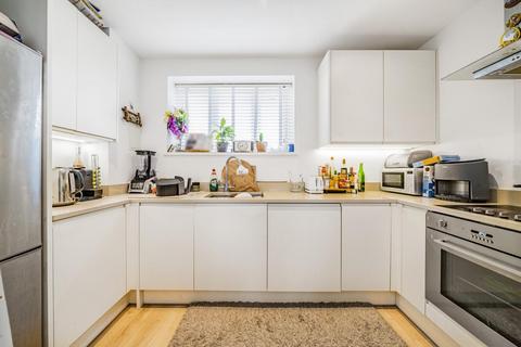 1 bedroom flat for sale, Upper Richmond Road, Putney