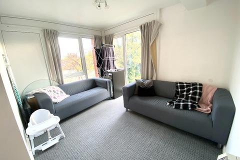 2 bedroom flat to rent, 6 Hope Road, Manchester M14