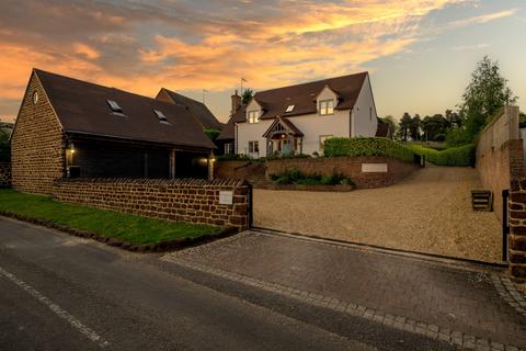 6 bedroom equestrian property for sale, George Street, Maulden, MK45