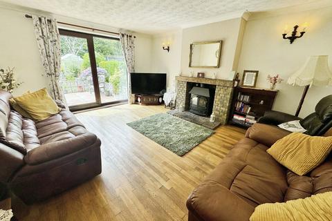 3 bedroom bungalow for sale, Hilltop Road, Telford TF2