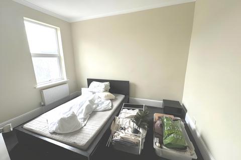 2 bedroom apartment to rent, Alexandra Road, Wimbledon, SW19