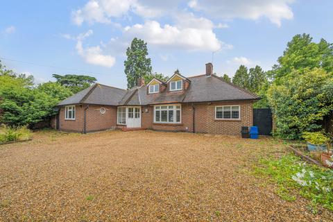 4 bedroom detached house for sale, Broad Lane, Hampton, TW12