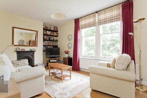 2 bedroom apartment to rent, Lucerne Road, Highbury, N5