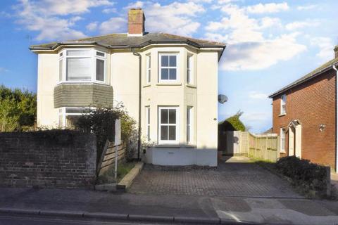 2 bedroom semi-detached house to rent, Newport Road, Sandown PO36