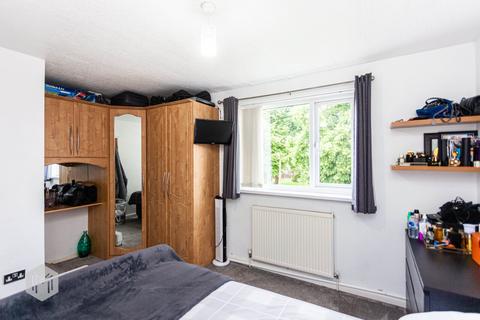 19 Evesham Close, Bolton, BL3 5AL