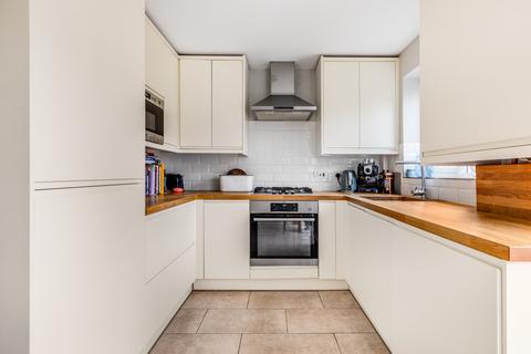 2 bedroom terraced house for sale, Fallow Court, Bermondsey, SE16