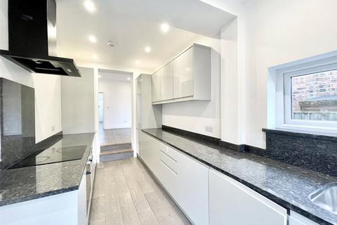 3 bedroom house for sale, Victoria Road, New Barnet, Hertfordshire, EN4