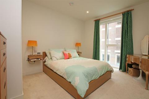 1 bedroom flat for sale, Boiler House, Material Walk, Hayes, UB3 1DZ