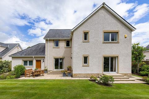 4 bedroom detached house for sale, 5 Sutherland Gardens, Kelso TD5 7BF