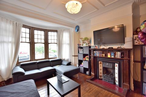 3 bedroom terraced house for sale, The Rise, London, Greater London. N13