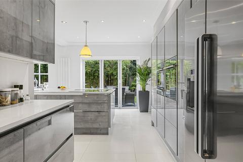 12 Rossendale Close, Enfield, EN2 9JQ