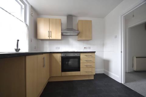 2 bedroom ground floor flat to rent, Western Road, Shanklin PO37