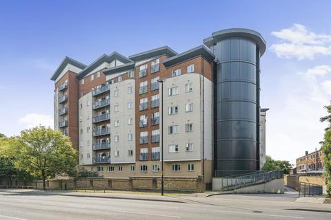 2 bedroom flat for sale, Slough,  Berkshire,  SL1