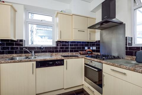 3 bedroom house to rent, Hollickwood Avenue North Finchley N12