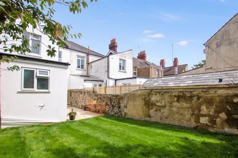 3 bedroom terraced house for sale, Newland Road, Worthing BN11 1JX