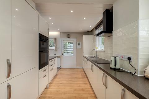 214 Braid Road, Edinburgh, EH10 6NZ